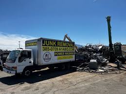 Best Construction Debris Removal  in Lewisburg, WV